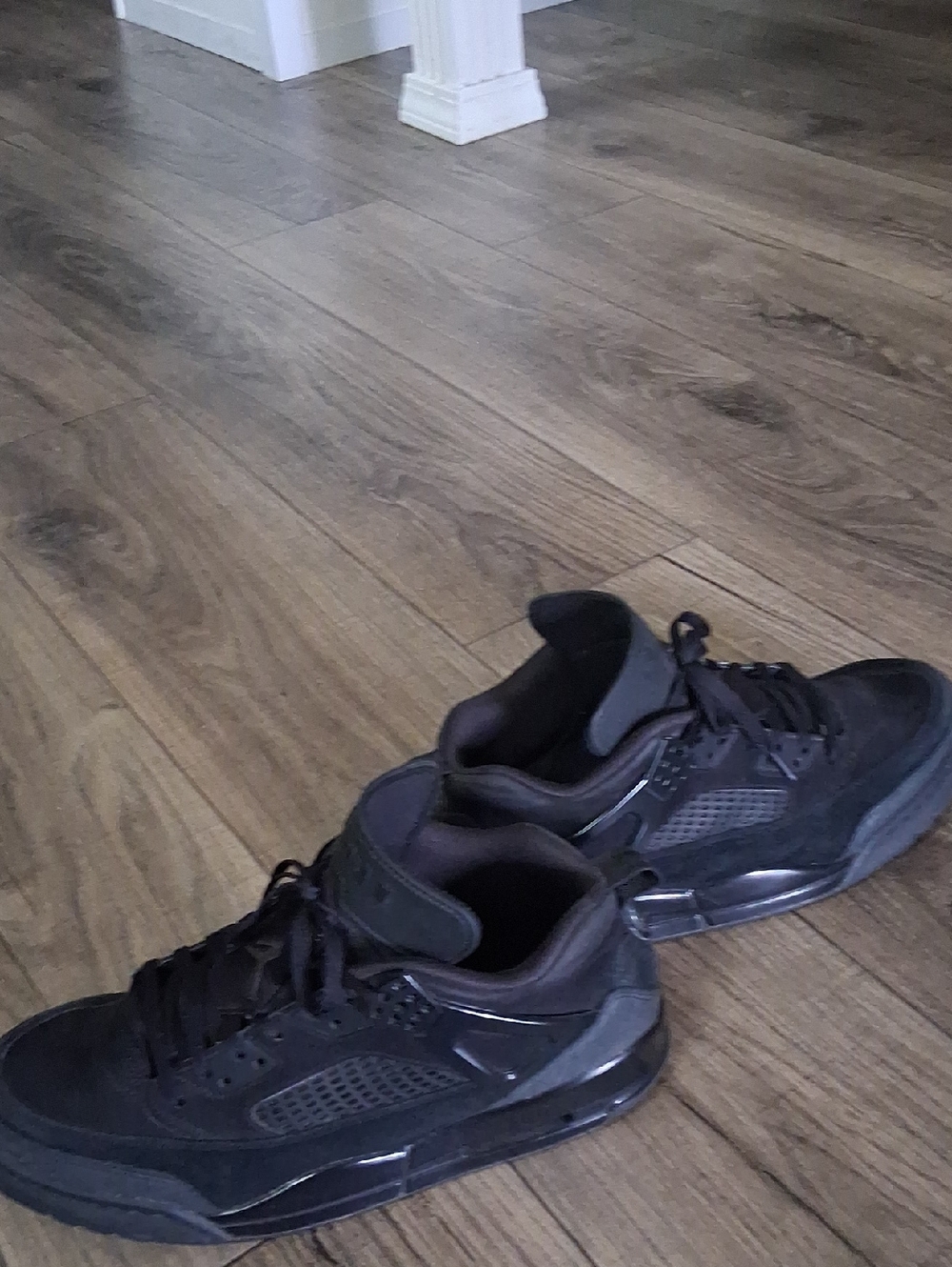 Jordan Men's Black Low-Top Sneakers